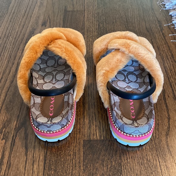 Coach Shearling Signature Tally Sandal With Leather Strap Size 9B - Picture 6 of 10